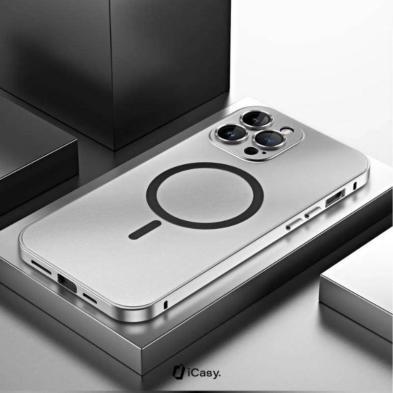 UltraFlex Case – Metallic Finish with MagSafe